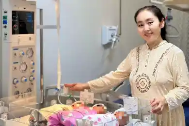 Жительница Алматы родила тройню