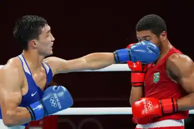 Тренер Аманкула объяснил поражение боксёра на Олимпиаде в Токио