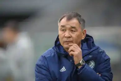 Главный тренер сборной Казахстана по футболу заразился COVID19