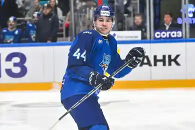 «Барыс» продлил контракты с двумя игроками
