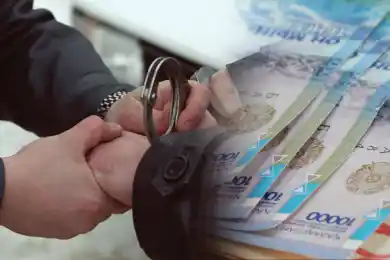 Астанчанки отдавали миллионы тенге обаятельному альфонсу, ведется следствие