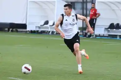 Зайнутдинов провел первую тренировку в «Бешикташ»