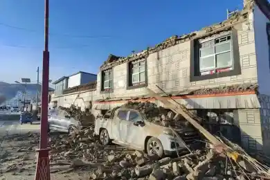 Землетрясение в Китае - сообщается о гибели 95 человек