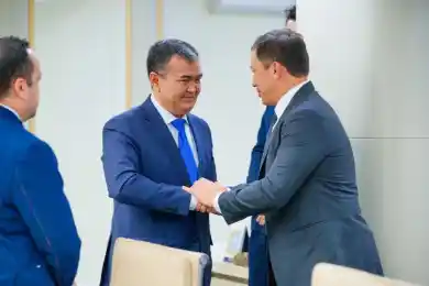 Женис Касымбек и Геннадий Головкин обсудили подготовку к чемпионату мира