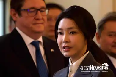 Президент Республики Корея прибыл в Казахстан в сопровождении супруги