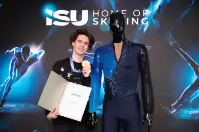 Шайдоров передал в Олимпийский музей свою важную вещь