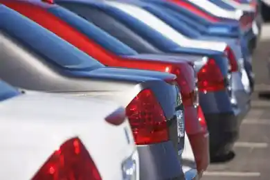 Казахстанцев обяжут вывезти обратно авто, не снятое с учета в странах ЕАЭС