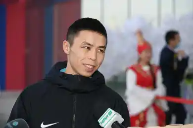 За чей счет боксеру Сакену Бибосынову подарили квартиру в Туркестане