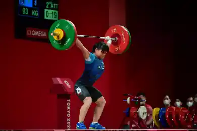 Радость со скандалом: Федерация тяжелой атлетики критикует телеканал за срыв трансляции с Чиншанло