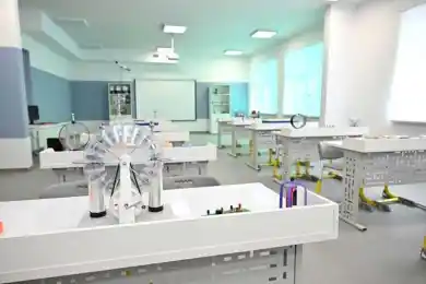 В Астане, Алматы и четырех областях не приобрели предметные кабинеты для школ