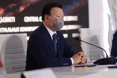 #LIVE: cмотрите брифинг главы Минздрав РК Алексея Цоя