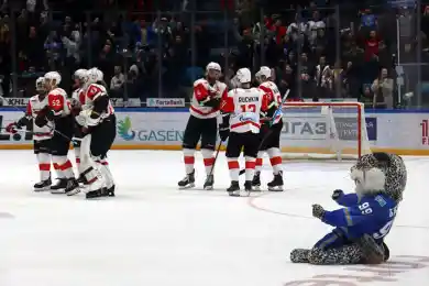 Как Барыс обыграл Авангард: лучшие фото-эпизоды