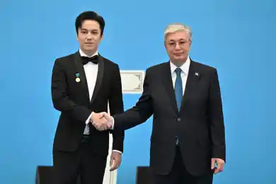 Вице-премьер Роман Скляр, певец Димаш Кудайберген, сенатор Бектаев – как прошла церемония награждения в Акорде