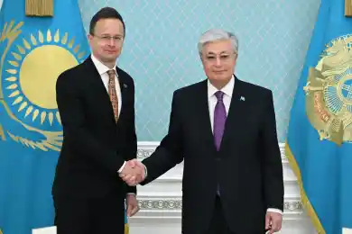 Казахстан и Венгрия обсуждают поставки нефти