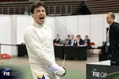 Ерлик Сертай завоевал серебро на этапе Гран-при по фехтованию