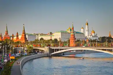 Казахстанцы могут прилетать в Россию из третьих стран 