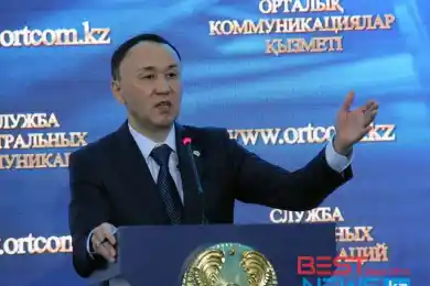 Аким Костанайской области назвал зарплату и рассказал, на что копит деньги