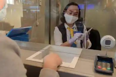 Билетов уже нет: министр транспорта ответил на жалобы казахстанцев