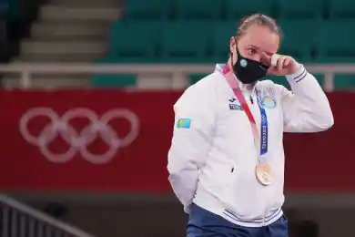 Каратистка Берульцева рассказала, почему заплакала на церемонии награждения в Токио