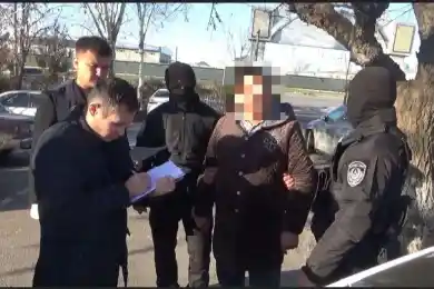 В Туркестанской области блогера подозревают в крупном вымогательстве