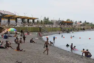 Аким ВКО поставил условие бизнесу для увеличения туристов на Алаколе