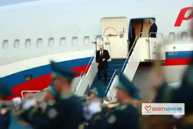 Президент России прибыл в Казахстан