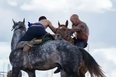 Трое казахстанцев вышли в финал по аударыспаку на WNG