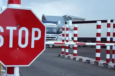 Мамин поручил подготовить программу по борьбе с контрабандой на границе