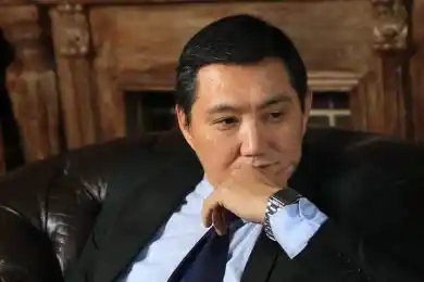 Мажилисмен Базарбек нанял трех адвокатов для защиты от выдвинутого против него иска