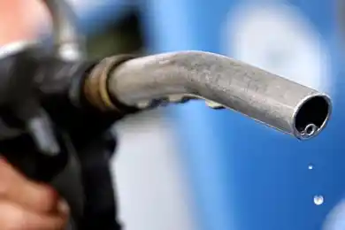 Минэнерго успокаивает казахстанцев - без бензина страна не останется