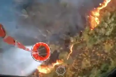 120 пожарных боролись с огнем в нацпарке «Алтын-Эмель»