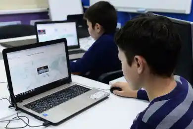 Президент Казахстана высказался об онлайн-уроках и дал поручения