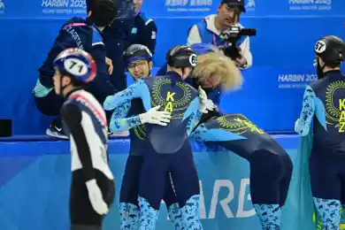 Взяли "золото" - мужская сборная Казахстана по шорт-треку вырвала победу на Азиаде2025