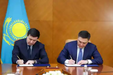 Глава Казахстанской федерации бокса получил в управление "Ордабасы”