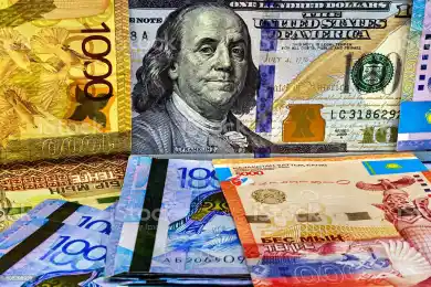 Курс доллара остался на отметке 420 тенге после Нового года