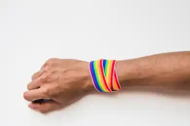 Мажилисмен Жанбыршин предложил запрет на пропаганду движения ЛГБТ в Казахстане