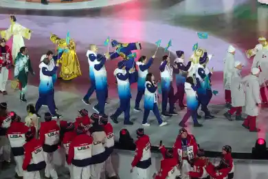 Шайдорову доверили флаг на церемонии закрытия Олимпиады 2026