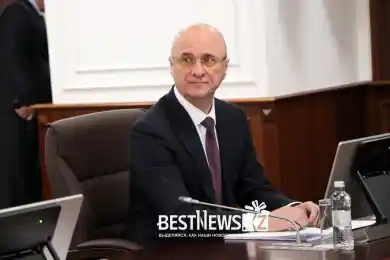 Первого вице-премьера Романа Скляра спросили - сколько авто казахстанской сборки есть у него 