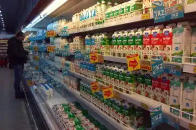 Бой с «тенью»: в Казахстане хотят маркировать сигареты, спиртное, обувь