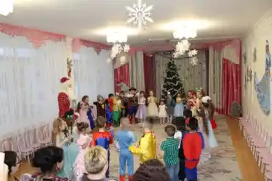 Никаких утренников: в столице Казахстана запретили предновогодние развлечения