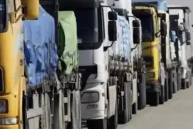 Из Украины выбрались 23 казахстанские фуры