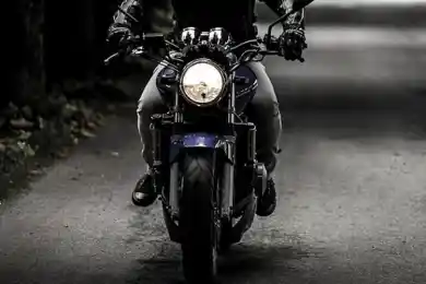 В Нур-Султане наказали 15 байкеров за нарушение режима ЧП