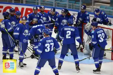 "Барыс" проиграл праздничный матч "Витязю"