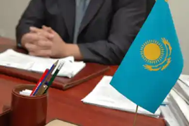 Токаев высказался о зарплатах и премиях для госслужащих