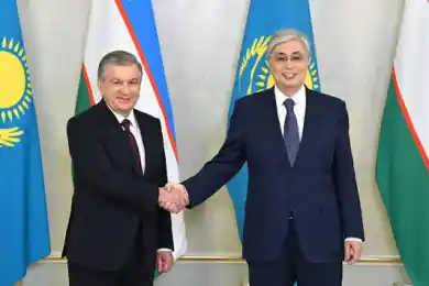 Президент Казахстана поздравил главу Узбекистана 
