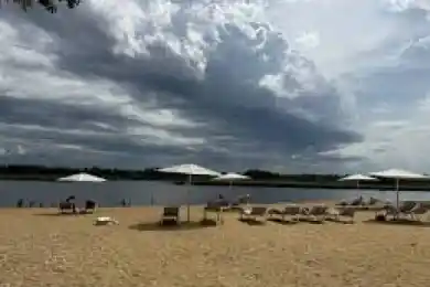 Два министерства вступились за учителей, отправленных в Костанае дежурить на пляж 