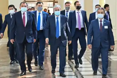 «По закону»: Токаев высказался о трудовых спорах в Мангистауской области