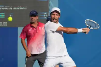 Олимпиада2020: Белорус Ивашко остановил казахстанца Кукушкина