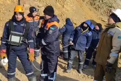 «Возникла угроза»: поиск упавшего автобуса в Павлодарской области приостановлен