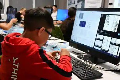 МЦРИАП просит акиматы подключить школы Казахстана к Интернету